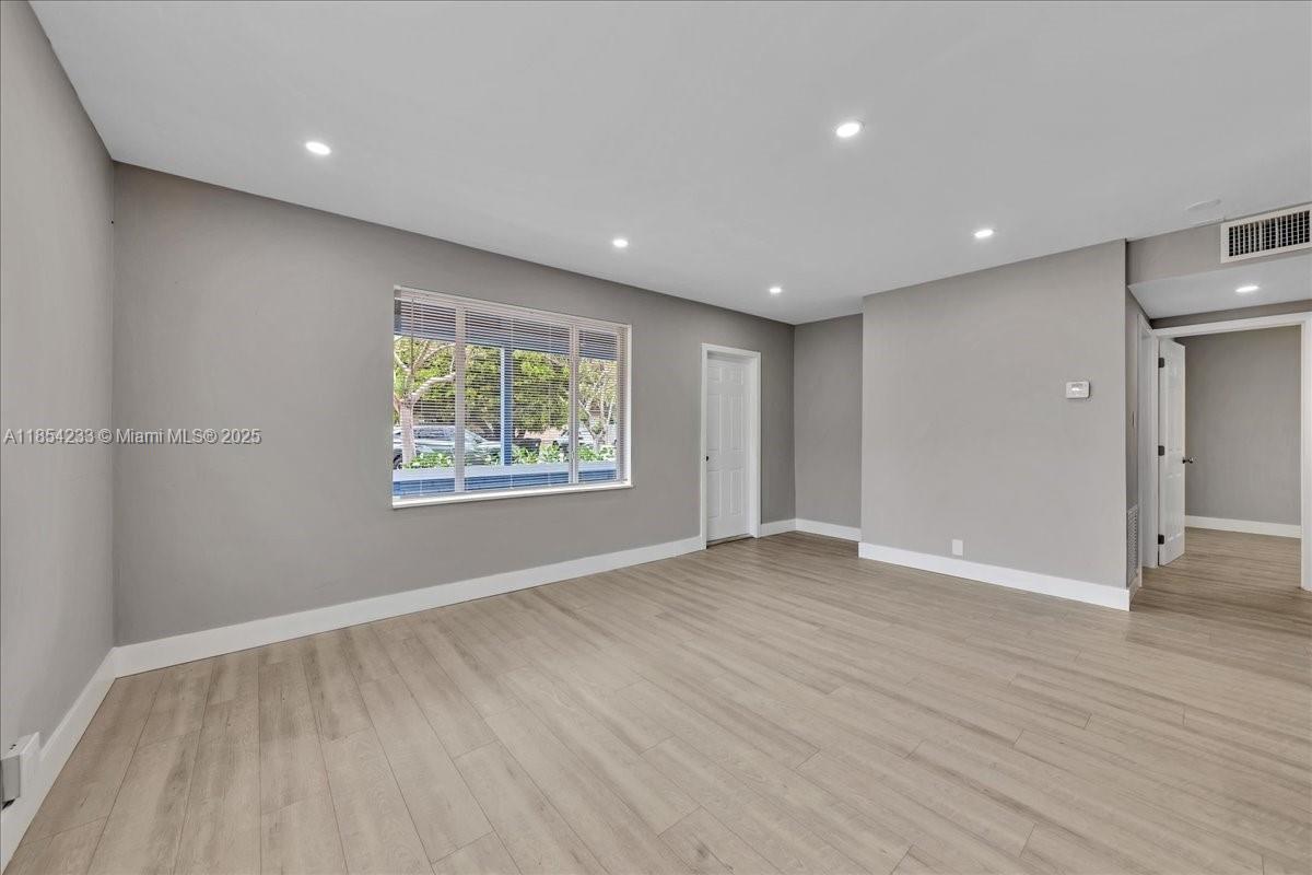 FT. LAUDERDALE - Residential Income