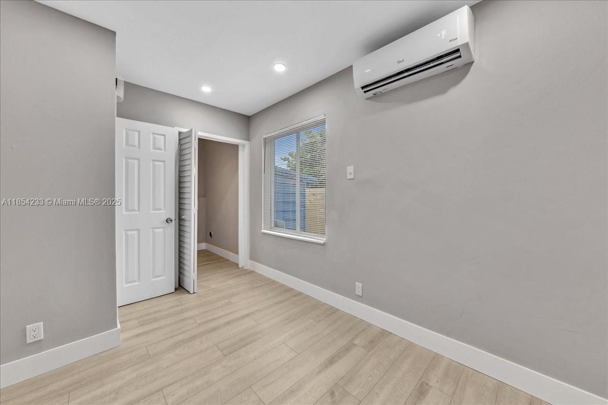 FT. LAUDERDALE - Residential Income