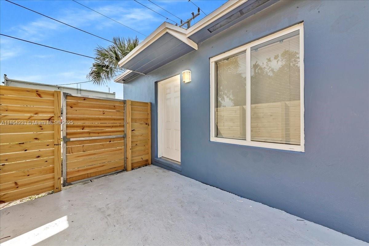 FT. LAUDERDALE - Residential Income