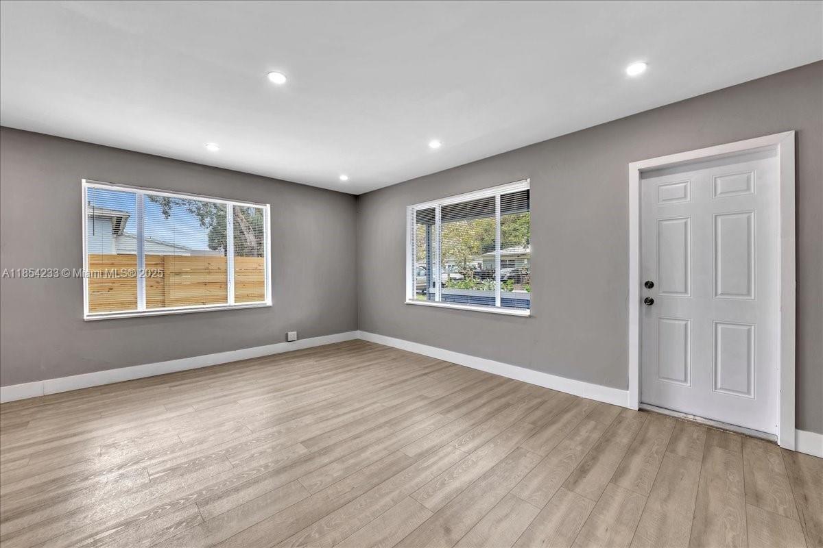 FT. LAUDERDALE - Residential Income