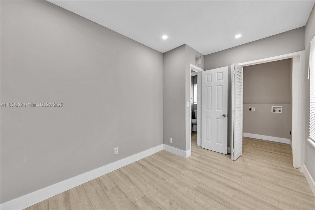 FT. LAUDERDALE - Residential Income