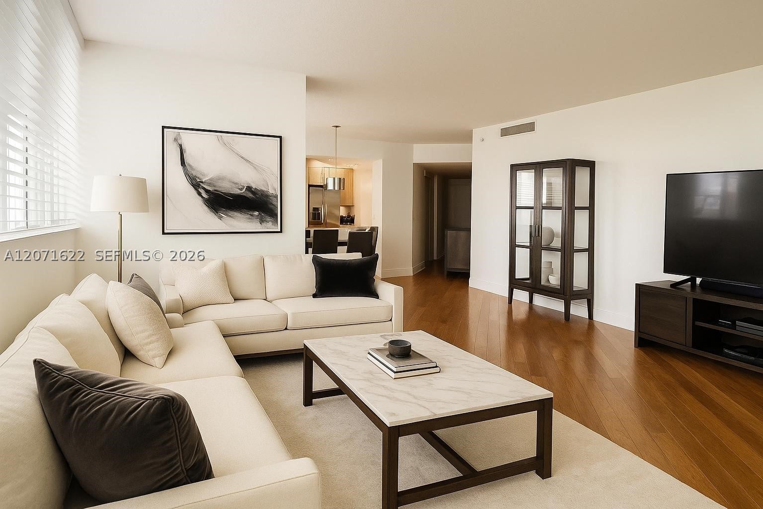 6422 Collins Ave 501
