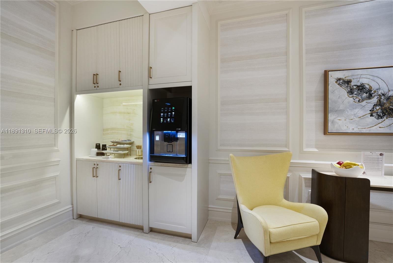 THE EXECUTIVE RESIDENCES - Residential