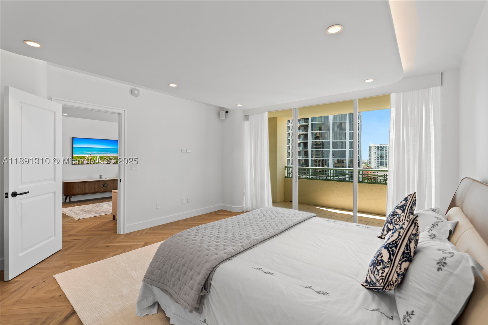 3350 SW 27th Ave 1503