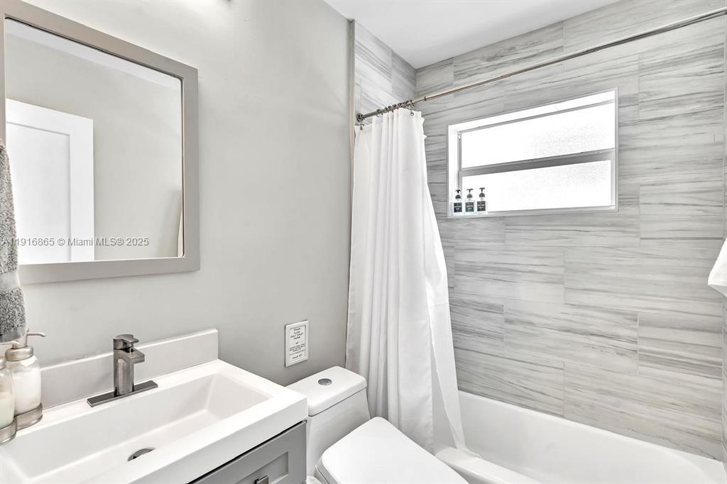 CORAL HEIGHTS SEC 3 - Residential Lease