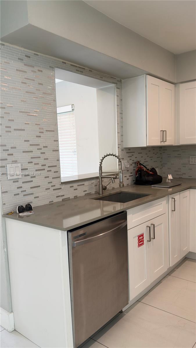 CORAL HEIGHTS SEC 3 - Residential Lease