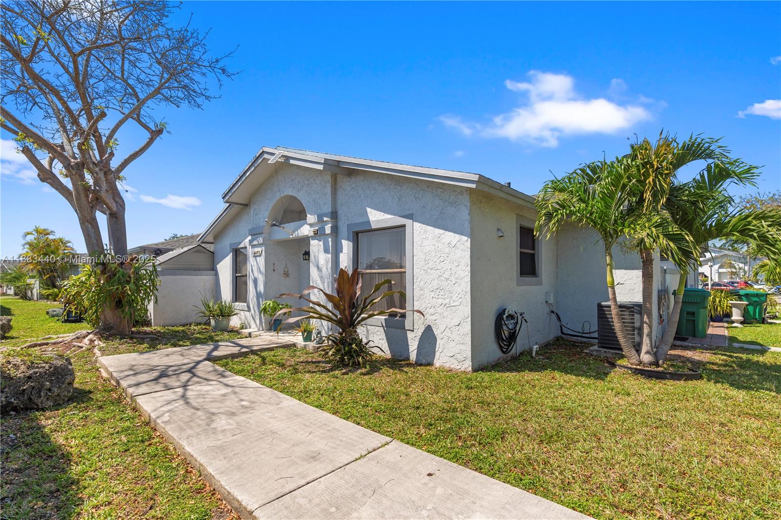 6493 SW 152nd Pl 4-93