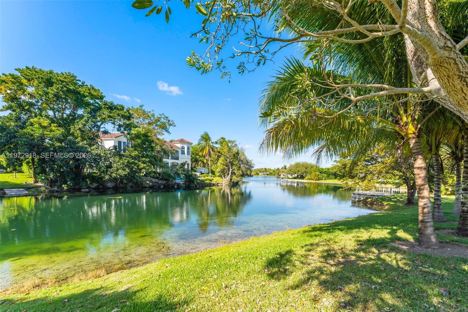 ROCK LAKE - Residential