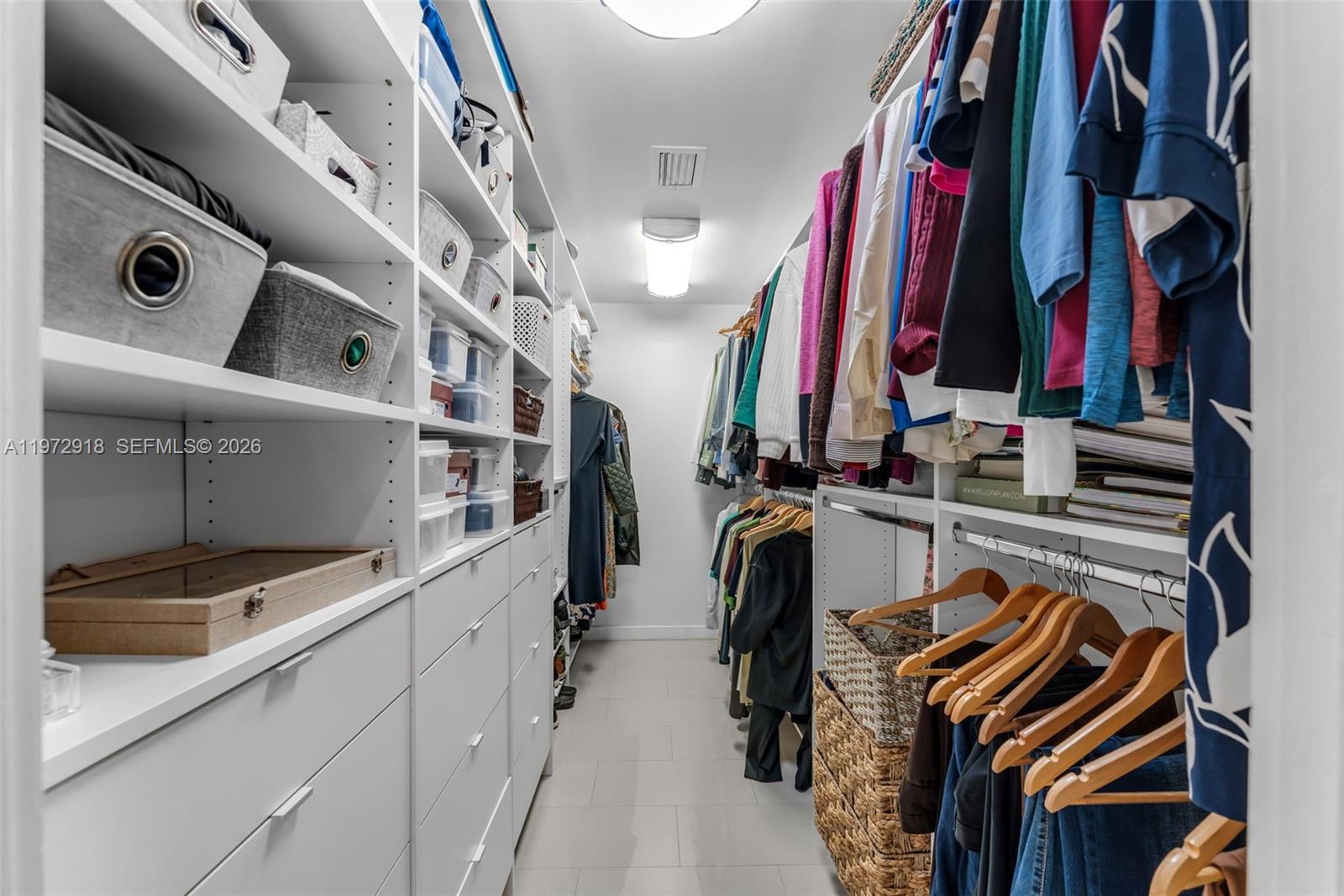 ROCK LAKE - Residential