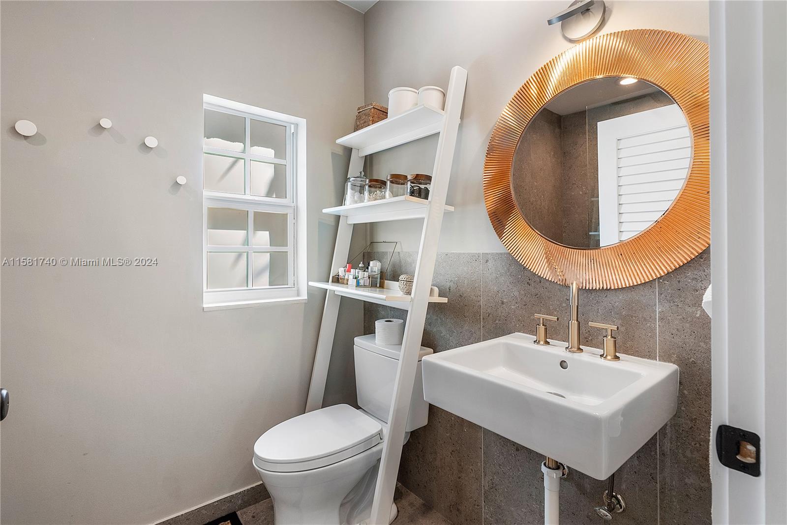 CORAL GABLES RIVIERA SEC - Residential