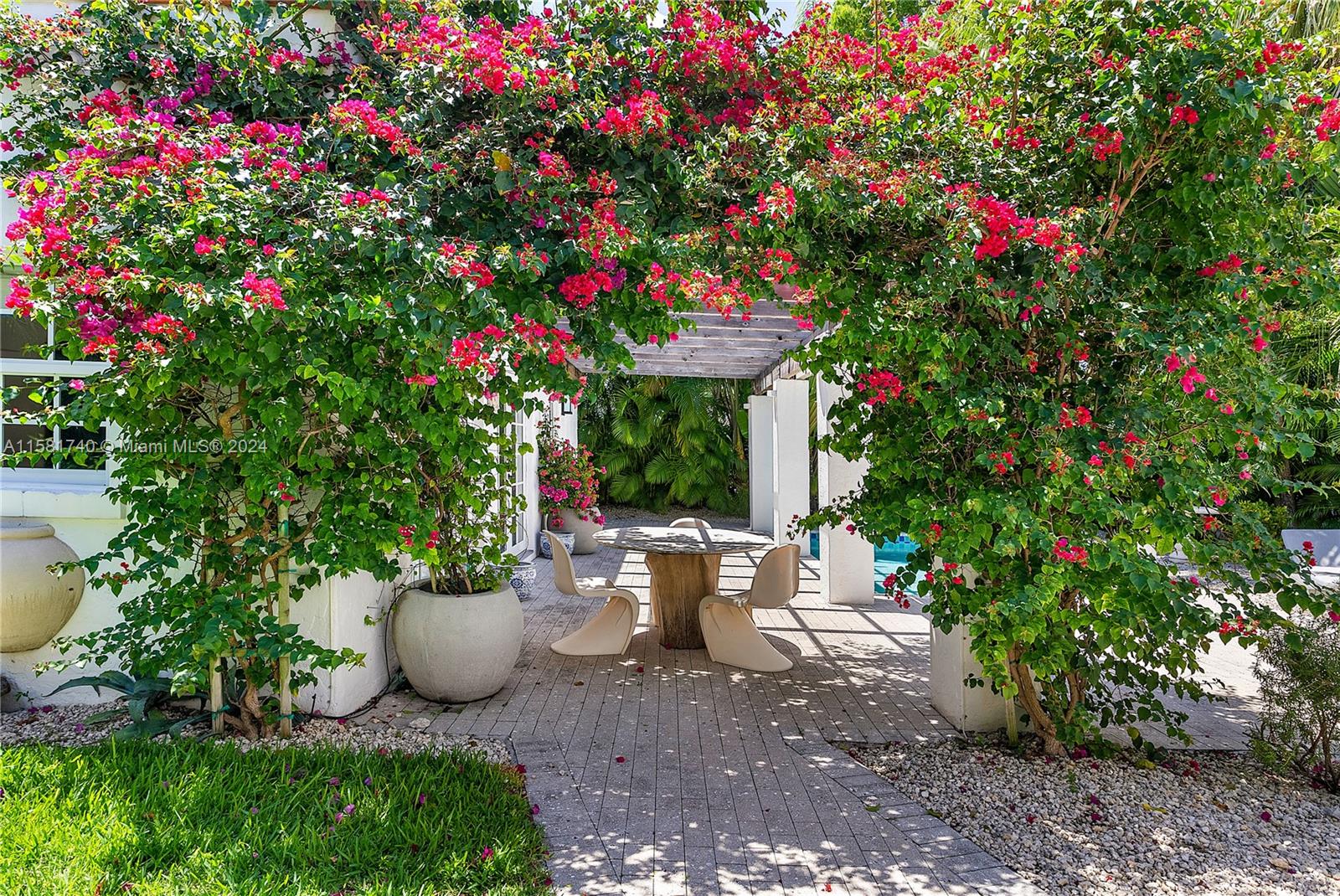 CORAL GABLES RIVIERA SEC - Residential