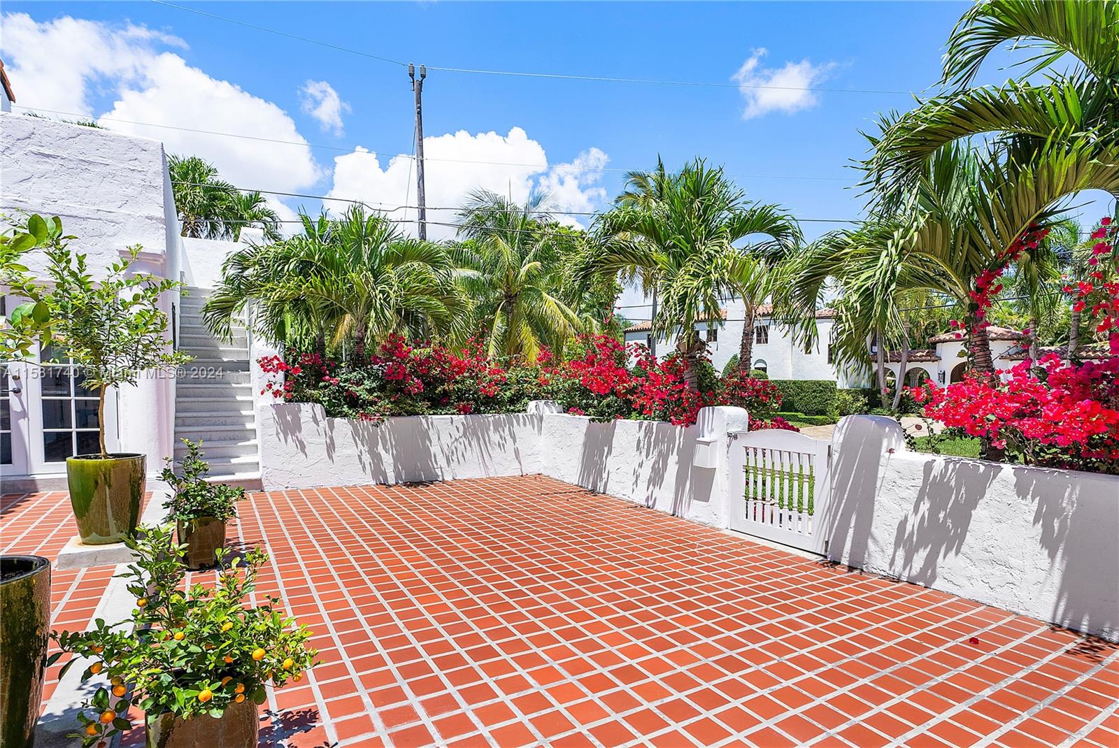 CORAL GABLES RIVIERA SEC - Residential