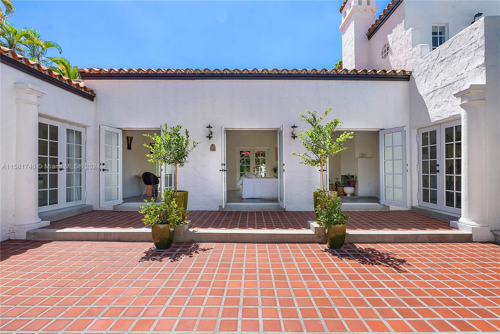 CORAL GABLES RIVIERA SEC - Residential