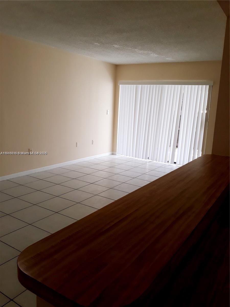 BLEAU FONTAINE CONDO #3 - Residential Lease