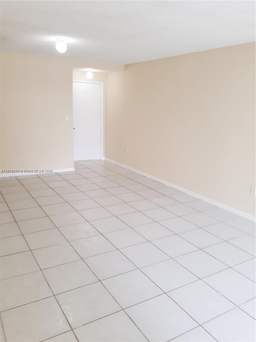 BLEAU FONTAINE CONDO #3 - Residential Lease