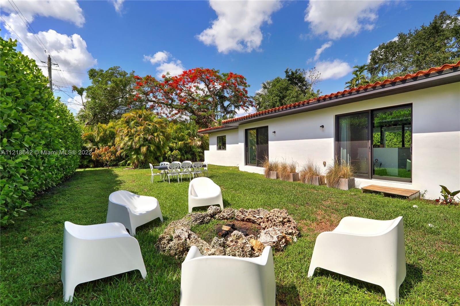 CORAL GABLES SEC E - Residential