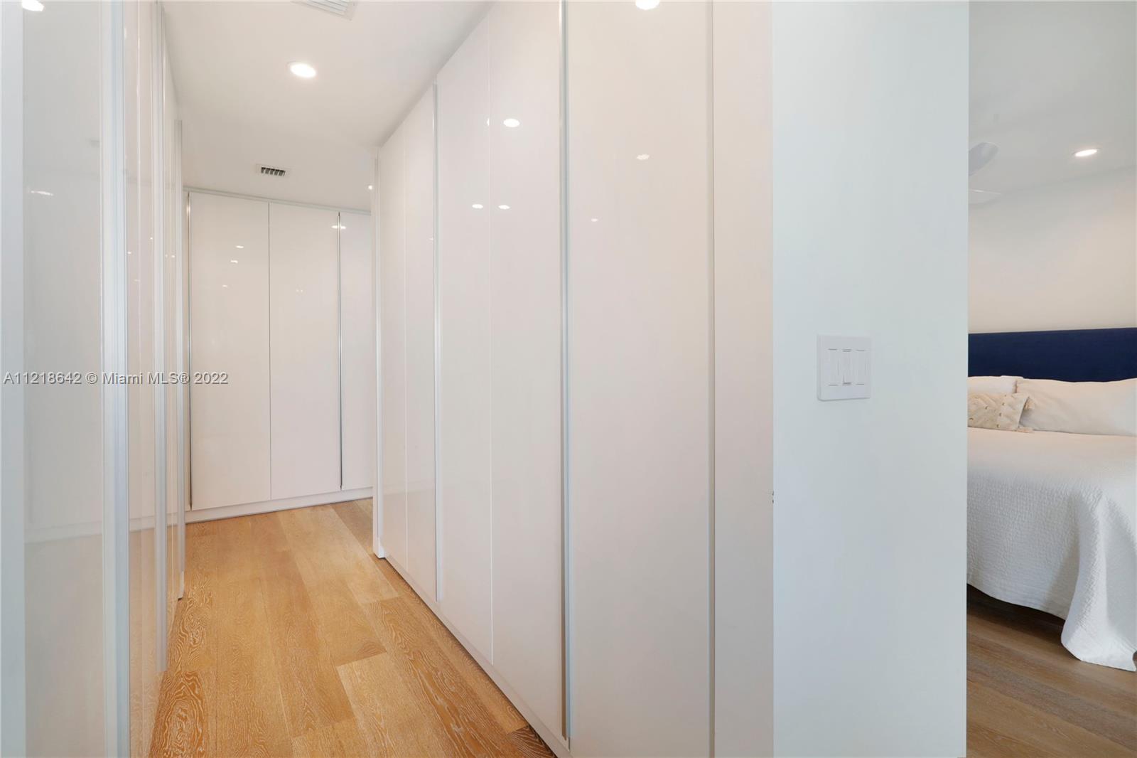 CORAL GABLES SEC E - Residential