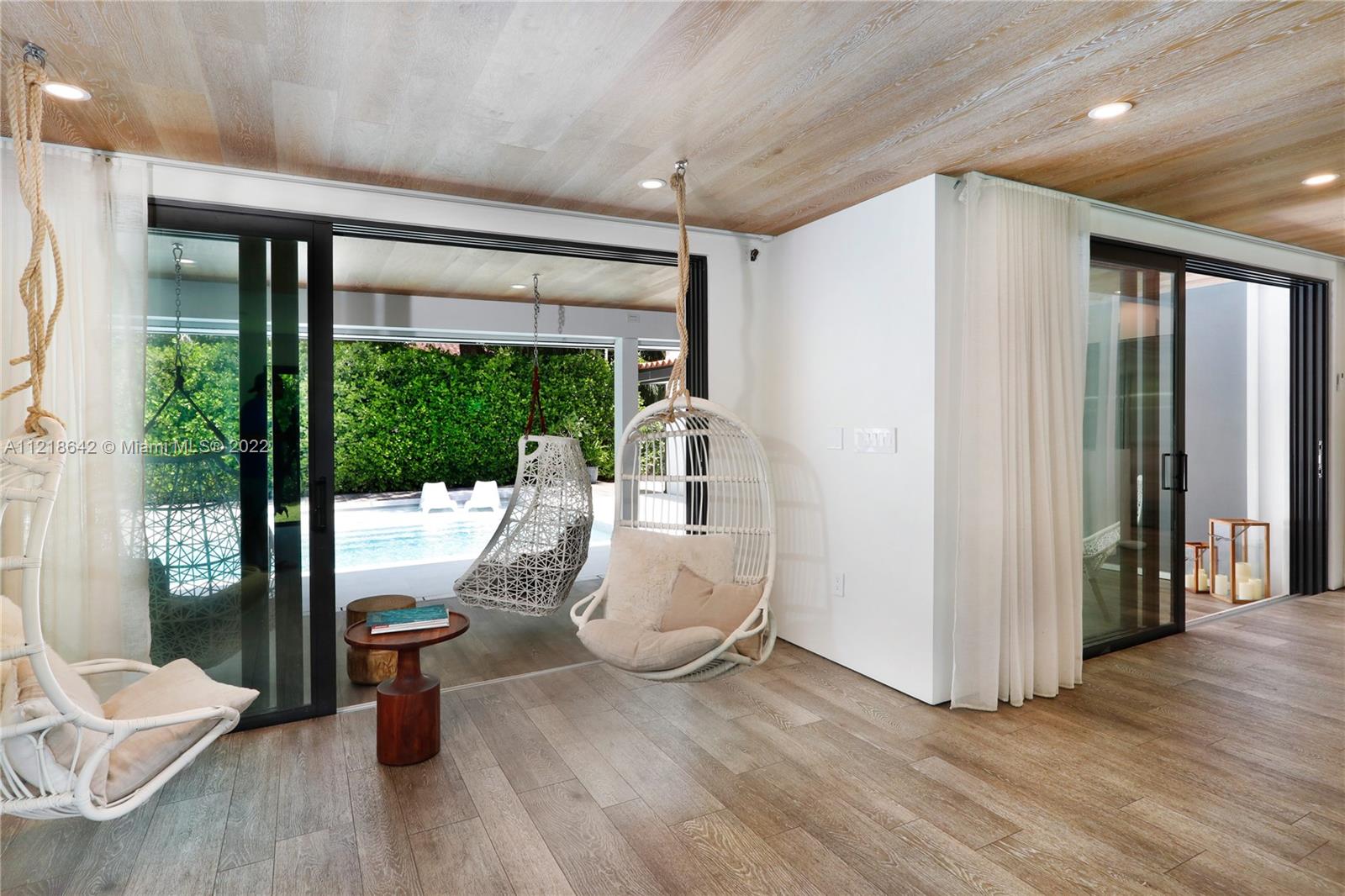 CORAL GABLES SEC E - Residential