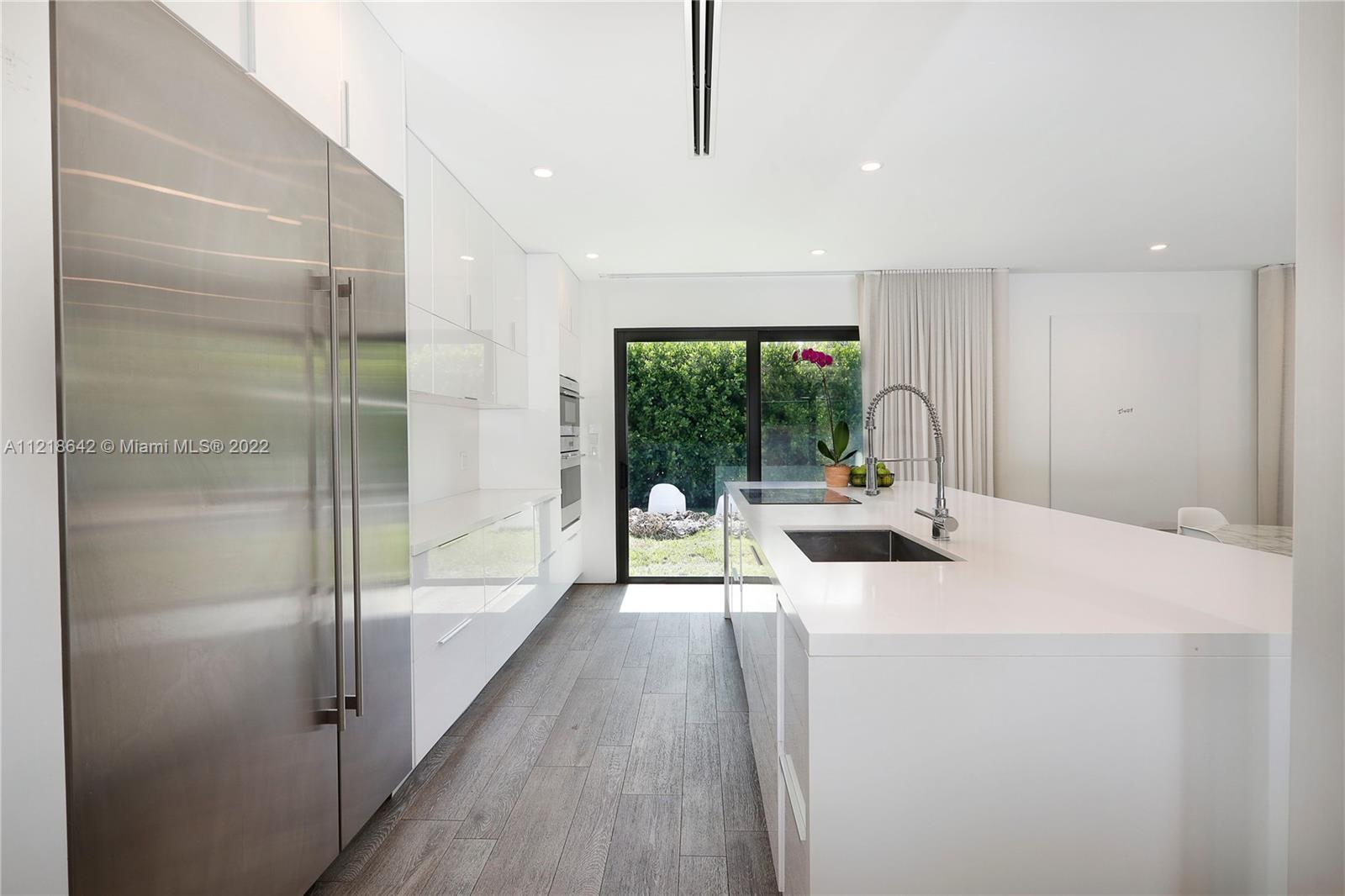 CORAL GABLES SEC E - Residential