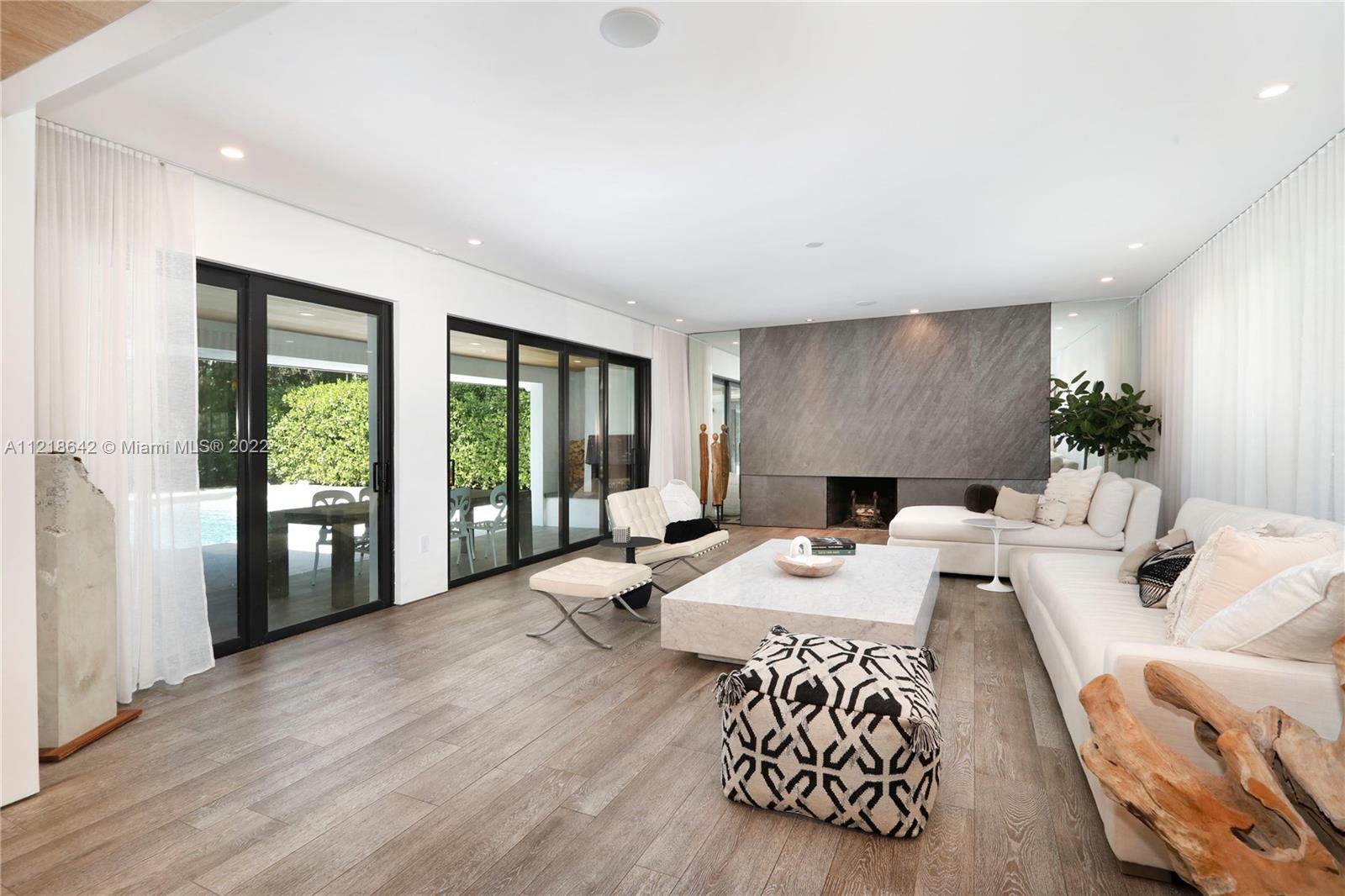 CORAL GABLES SEC E - Residential