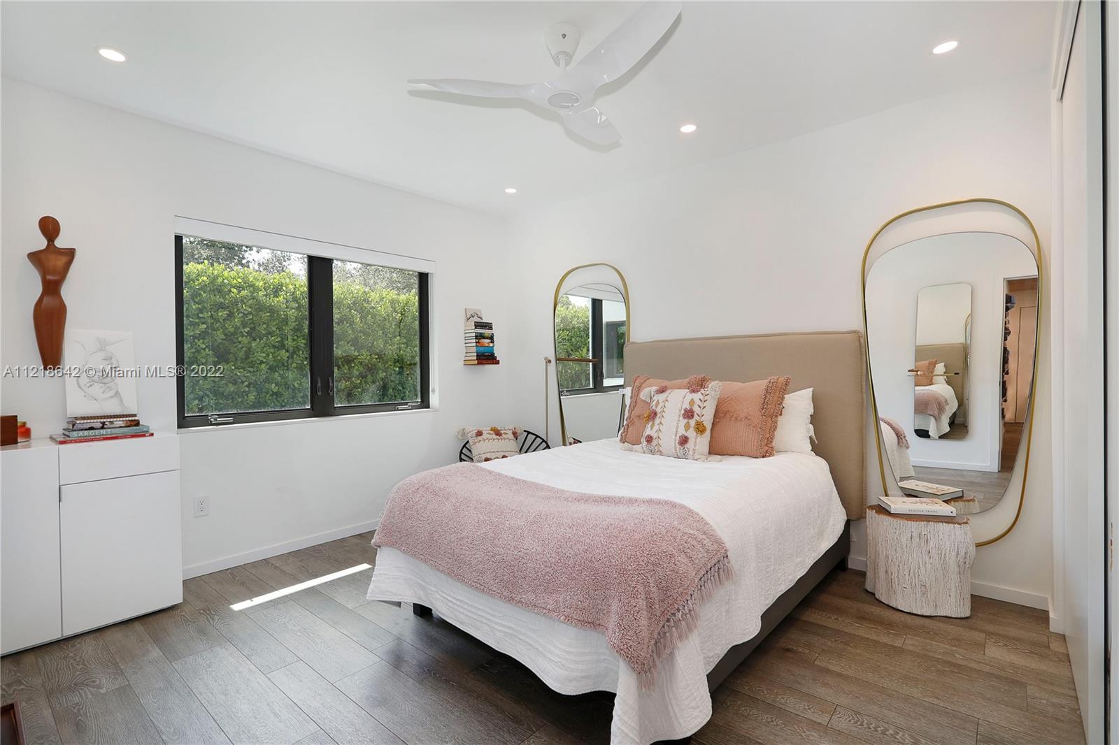 CORAL GABLES SEC E - Residential