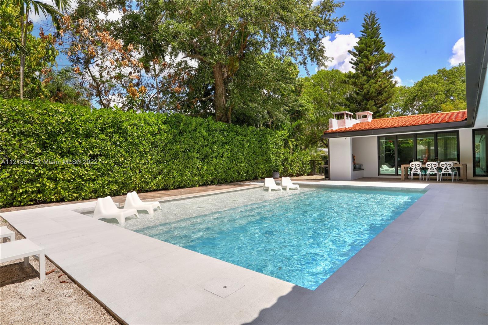 CORAL GABLES SEC E - Residential