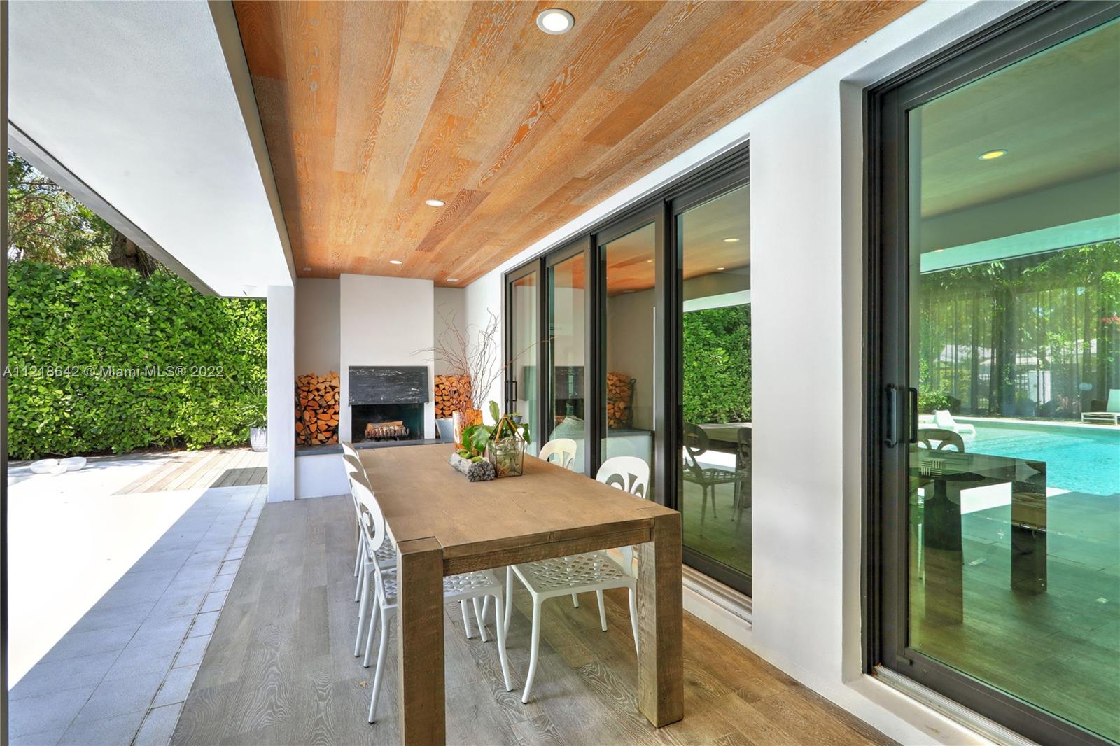 CORAL GABLES SEC E - Residential