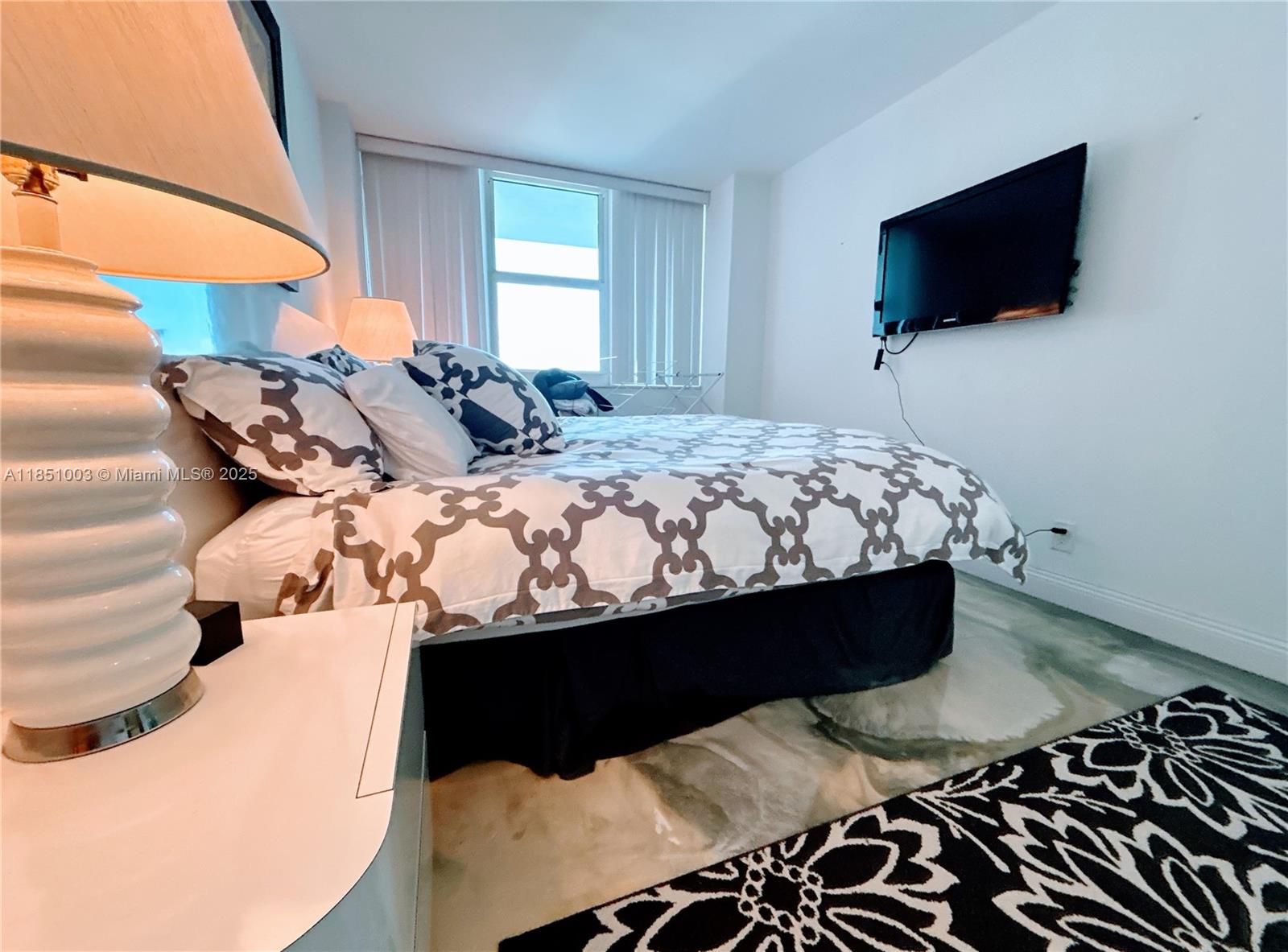 PARKER PLAZA CONDO ESTATE - Residential Lease