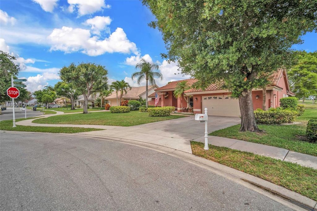 Photo of 6684 Brookhurst Cir, Lake Worth, FL 33463 (MLS # A11799884)