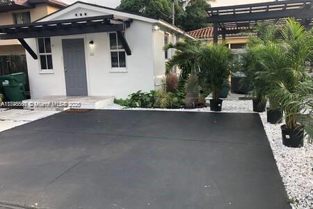 210 NE 110th St 210