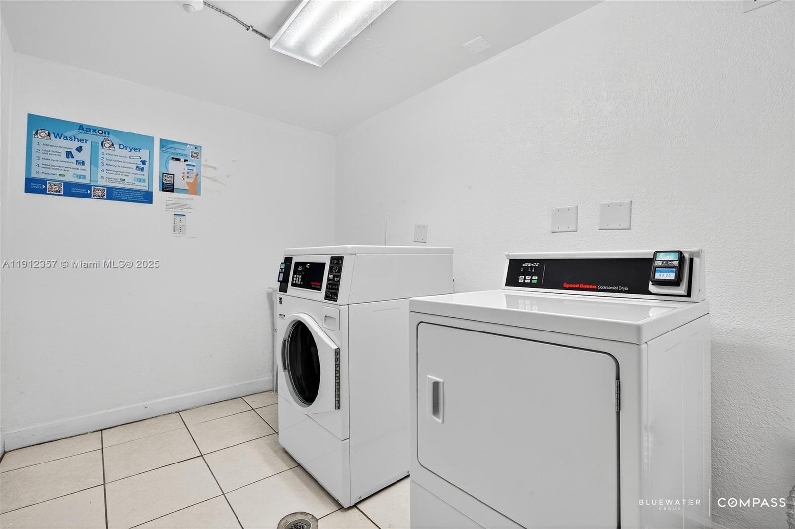 RESIDENCES ON HOLLYWOOD B - Residential