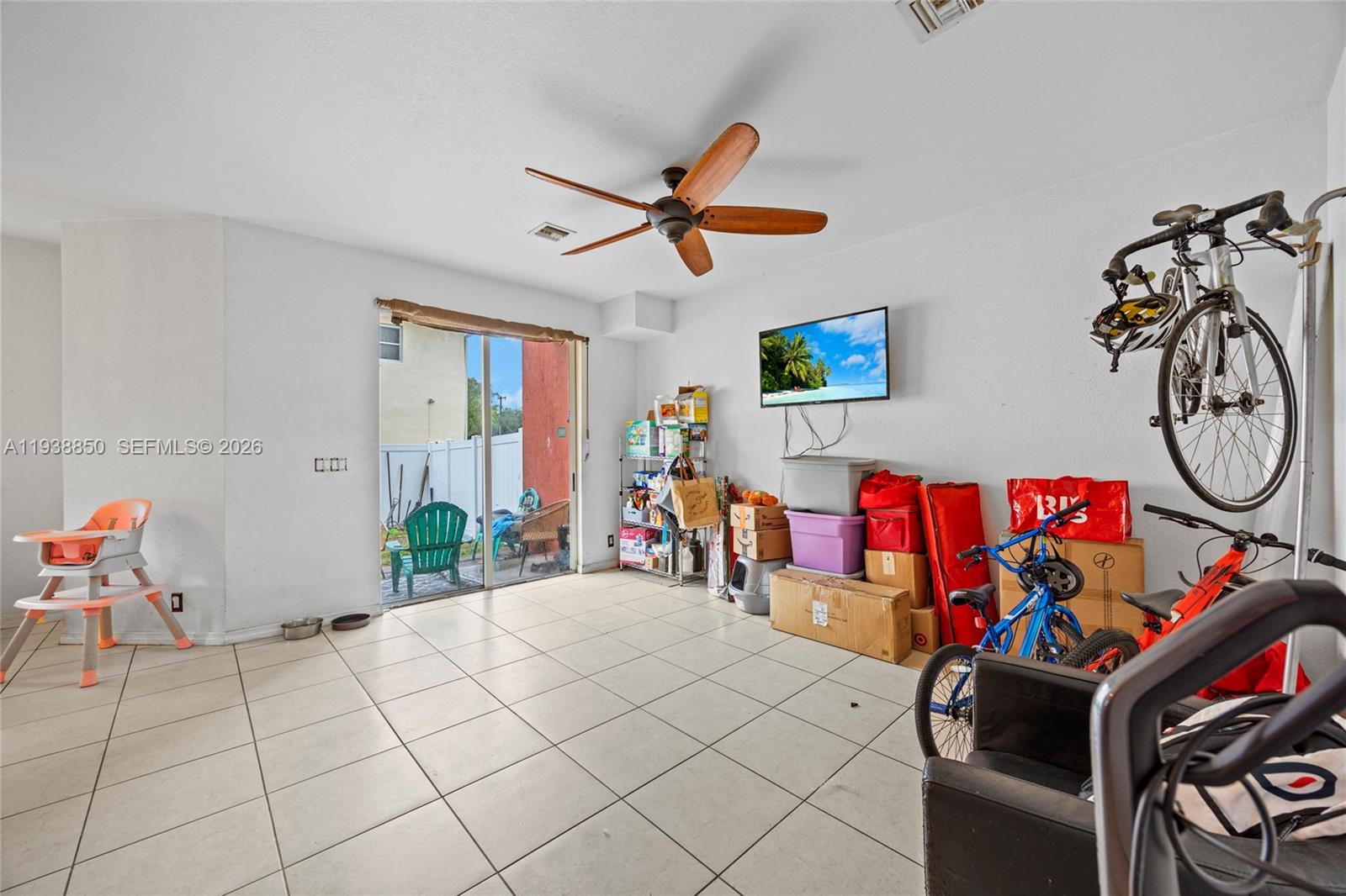 VILLAS AT OAK HAMMOCK - Residential