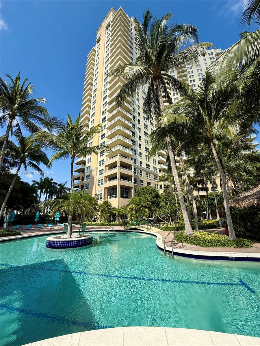 Rental Property at 19501 W Country Club Dr 2014, Aventura, Miami-Dade County, Florida - Bedrooms: 2 
Bathrooms: 2  - $3,700 MO.