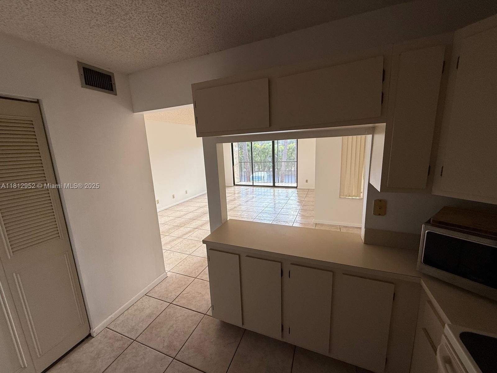 PINE RIDGE NORTH VILLAGE - Residential
