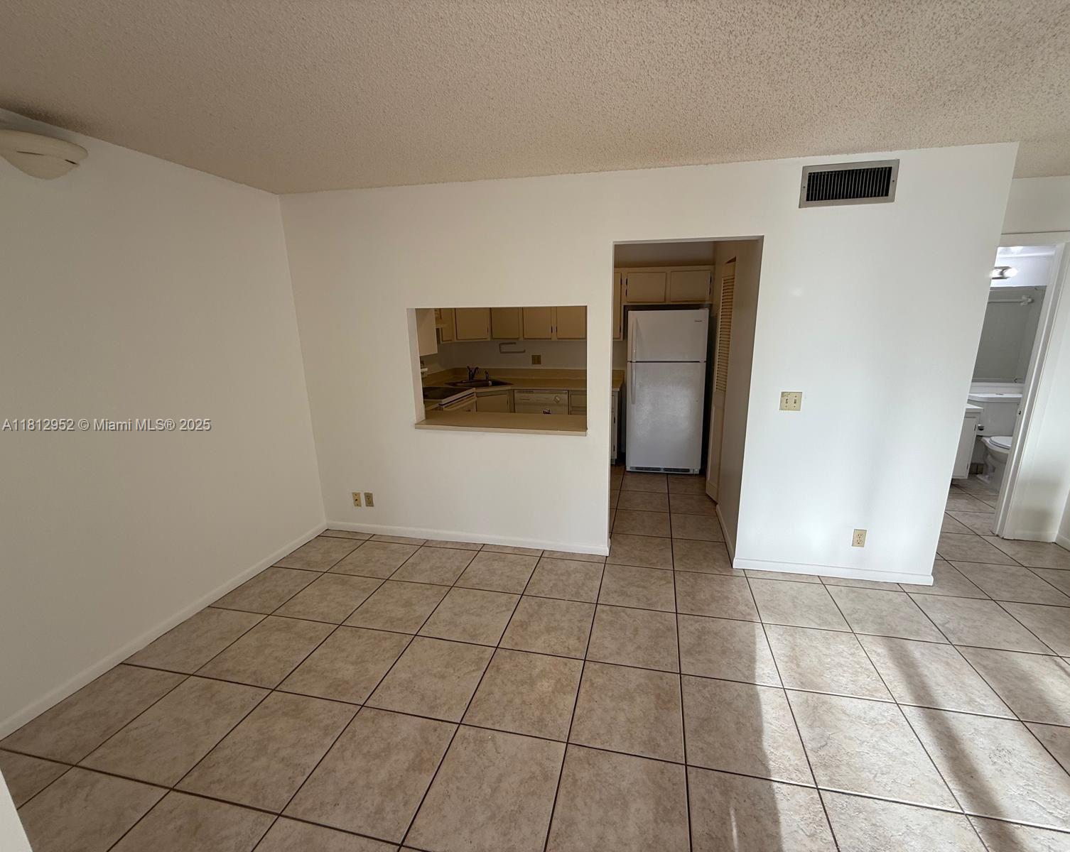 PINE RIDGE NORTH VILLAGE - Residential