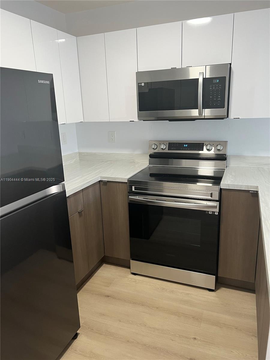 SUB OF PB 1-4 - Residential Lease