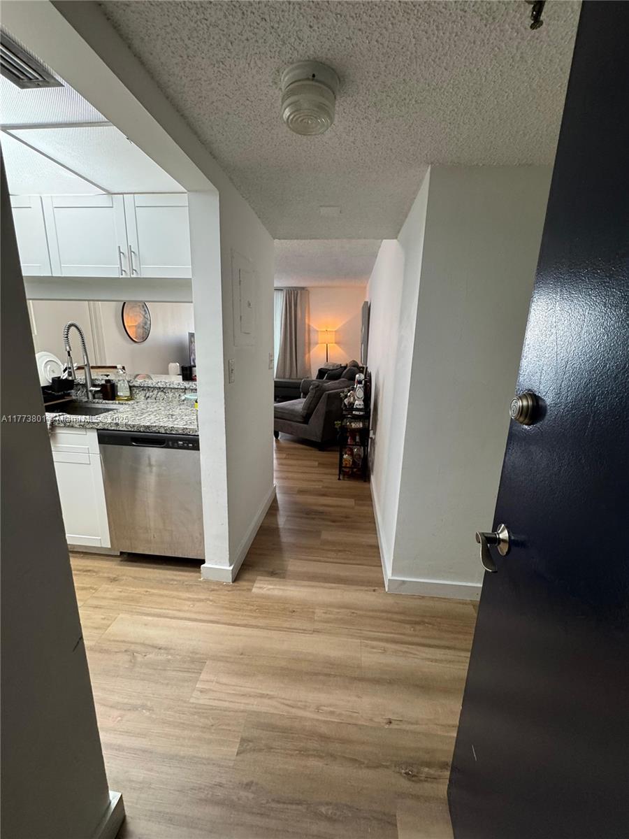 800 N Miami Ave E-1210, Miami, Broward County, Florida - 2 Bedrooms  
2 Bathrooms - 