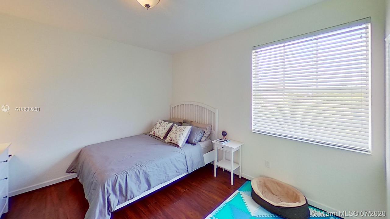GOLDVUE ESTATES - Residential Lease