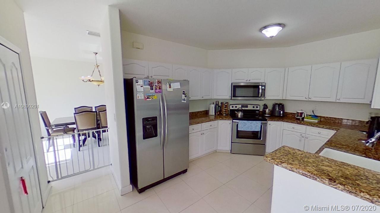 GOLDVUE ESTATES - Residential Lease