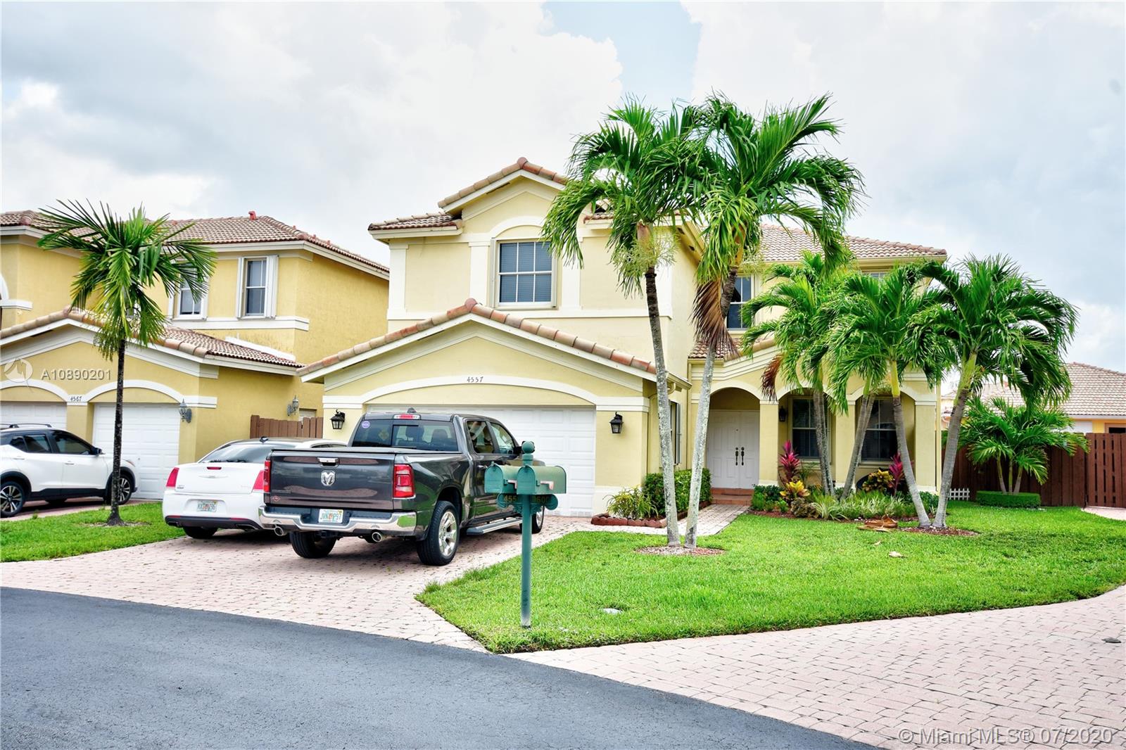 GOLDVUE ESTATES - Residential Lease