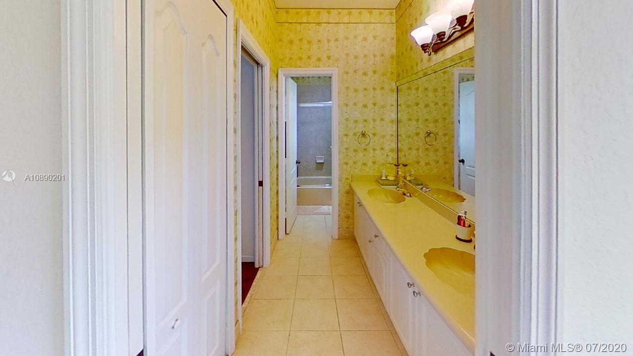 GOLDVUE ESTATES - Residential Lease