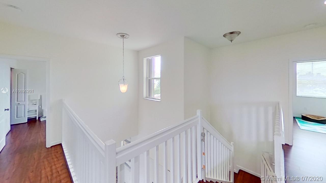 GOLDVUE ESTATES - Residential Lease