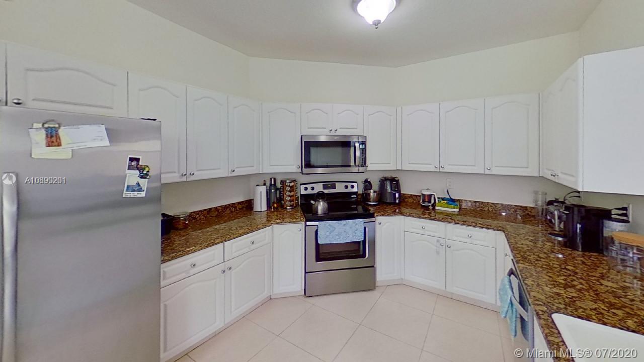 GOLDVUE ESTATES - Residential Lease