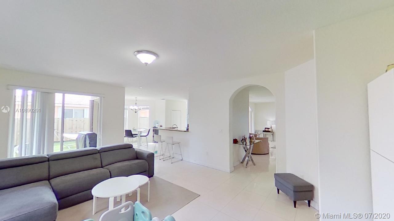 GOLDVUE ESTATES - Residential Lease