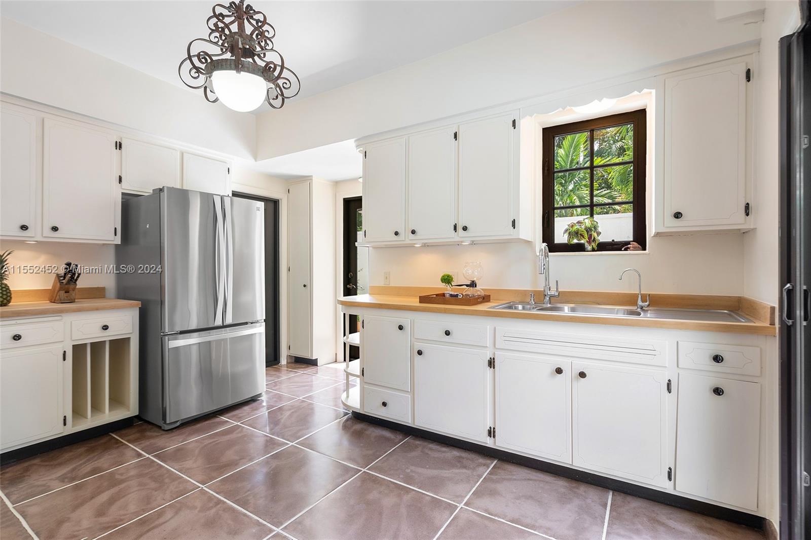 BAYSHORE UNIT NO 3 - Residential