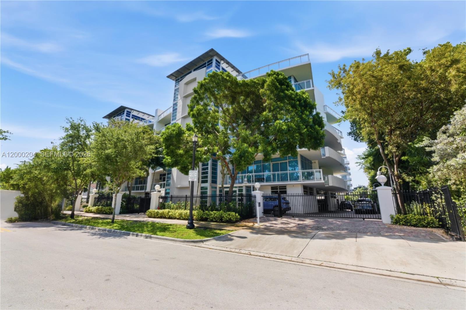 RESIDENCES AT RIVERWALK C - Residential