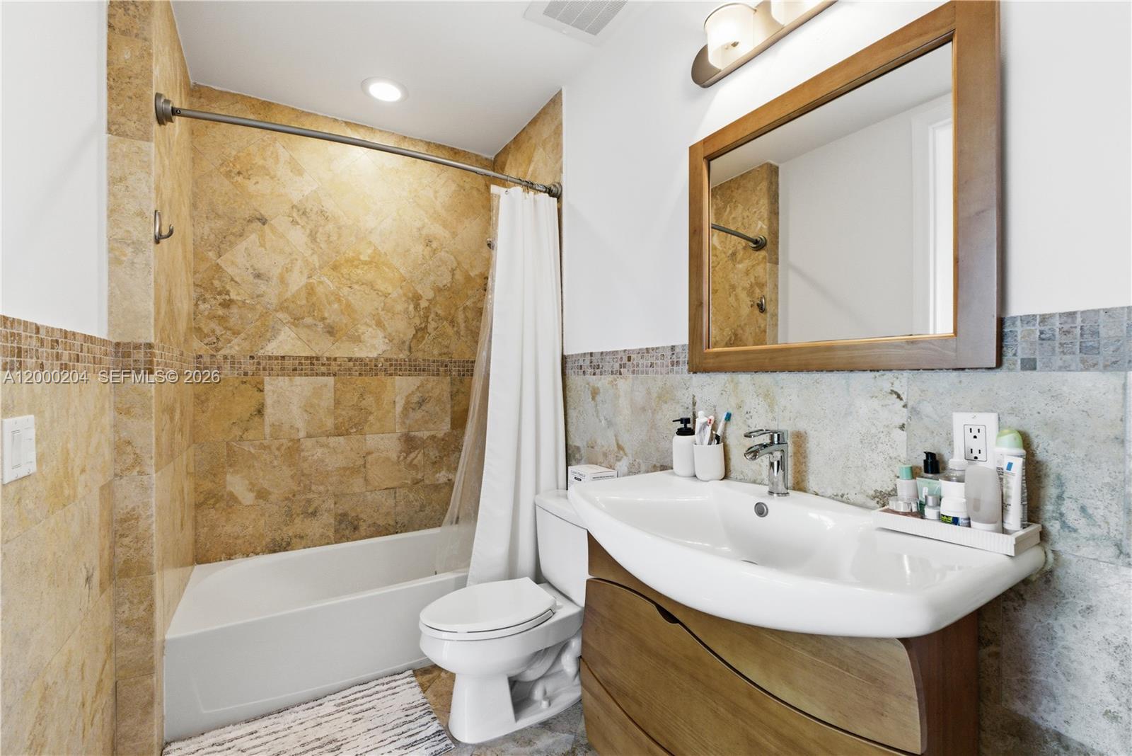 RESIDENCES AT RIVERWALK C - Residential