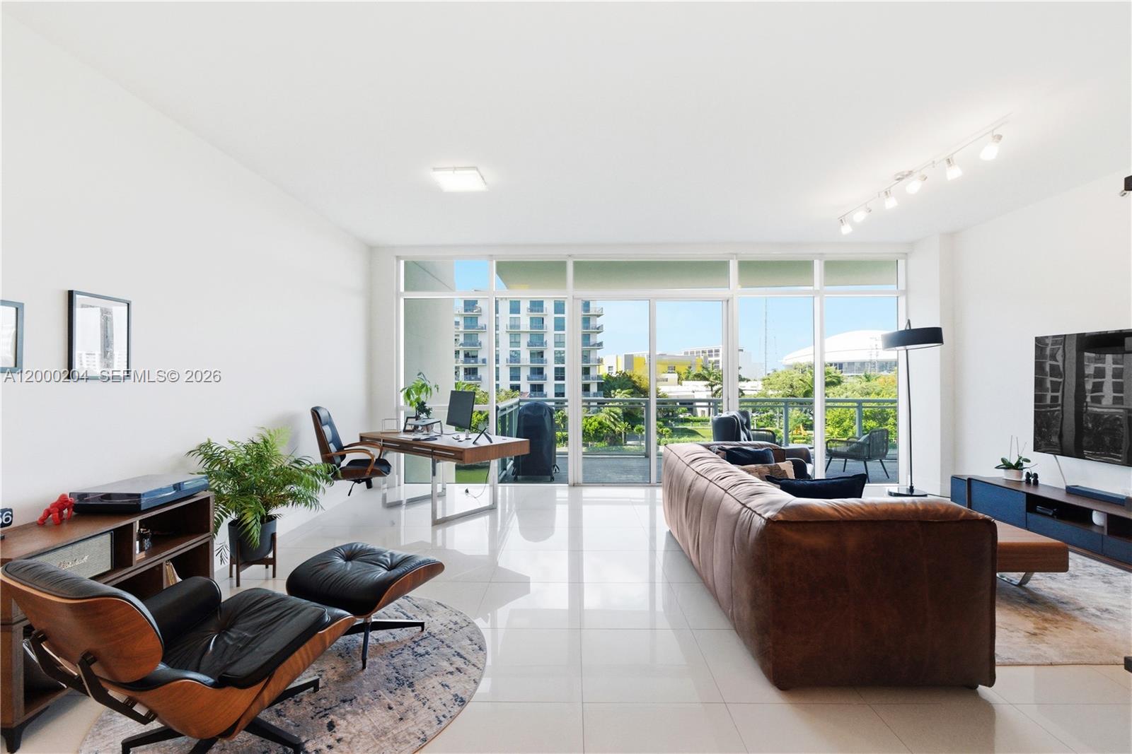 RESIDENCES AT RIVERWALK C - Residential