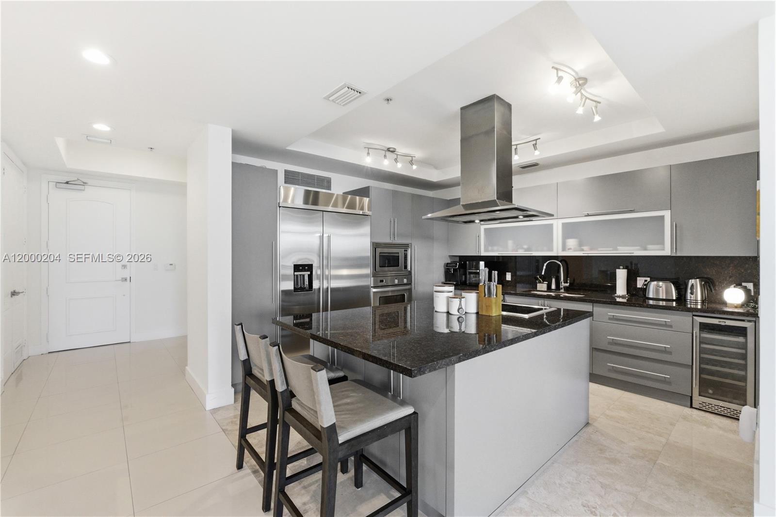 RESIDENCES AT RIVERWALK C - Residential