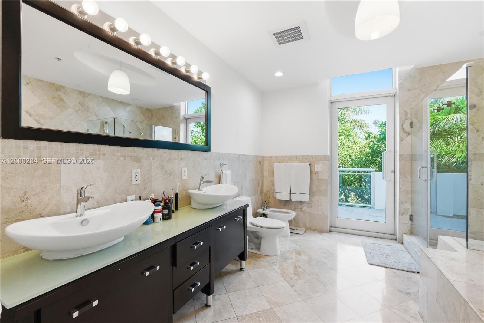 RESIDENCES AT RIVERWALK C - Residential